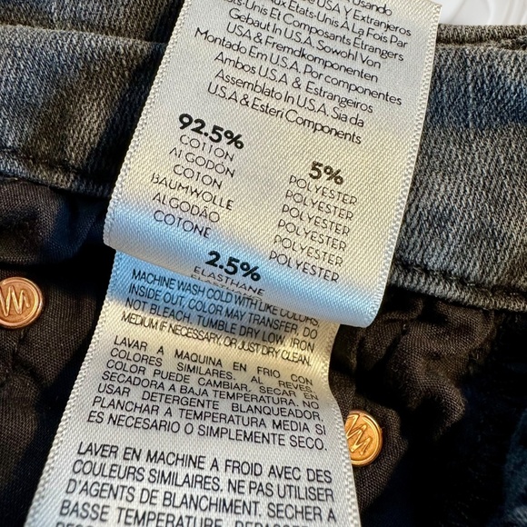 MOTHER Denim 'High Waisted Looker Ankle Fray Jeans' in "Lighting Up Lanterns" 24 - Picture 9 of 16